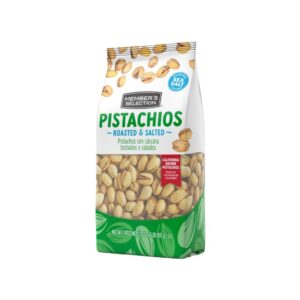 Pistachos tostados y salados en bolsa de 907 g, con cáscara y sazonados con sal marina. Cultivados en California, ideales como snack saludable y nutritivo.